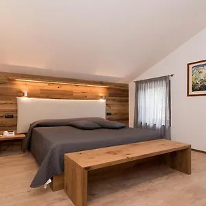 Ferrovia 3*, Calalzo di Cadore Italien
